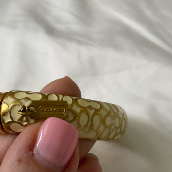 Coach Bangle - Picture 4 of 7